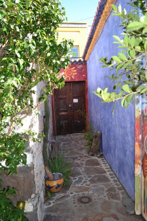 El Porvenir Hostel Los Llanos De Aridane Ngoại thất bức ảnh