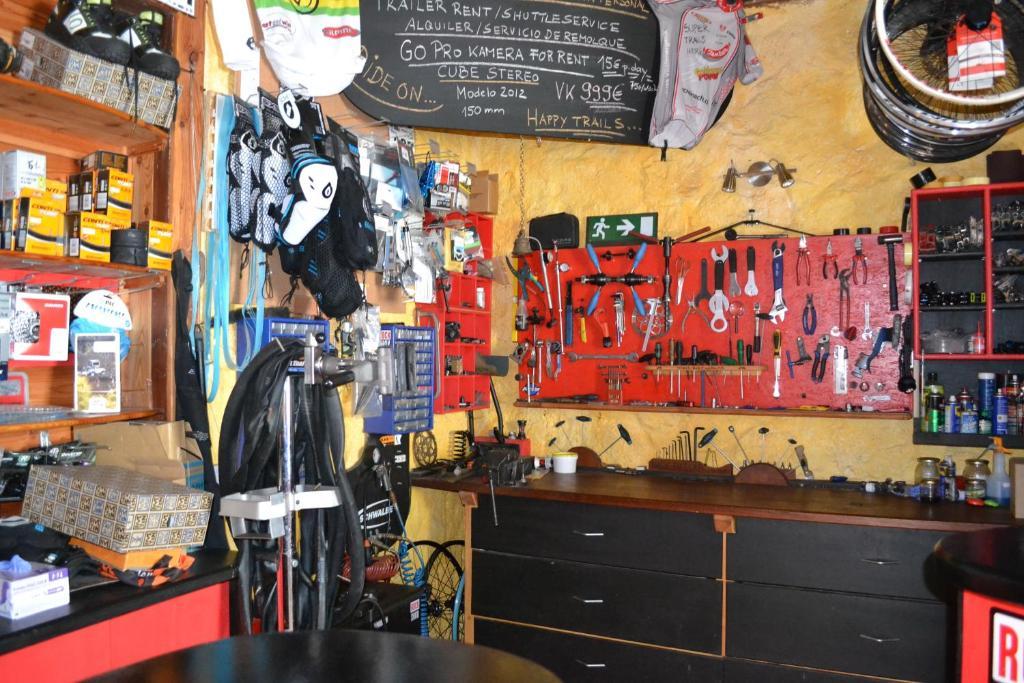 El Porvenir Hostel Los Llanos De Aridane Ngoại thất bức ảnh
