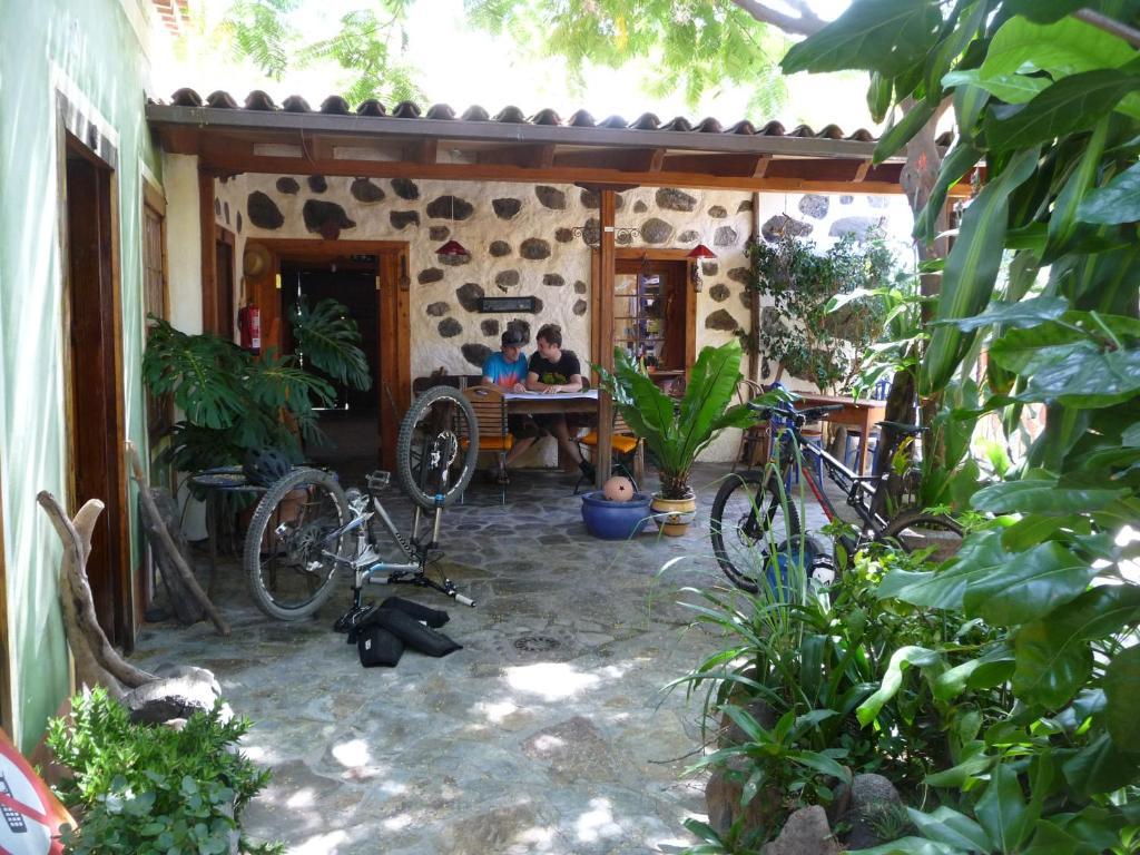 El Porvenir Hostel Los Llanos De Aridane Ngoại thất bức ảnh